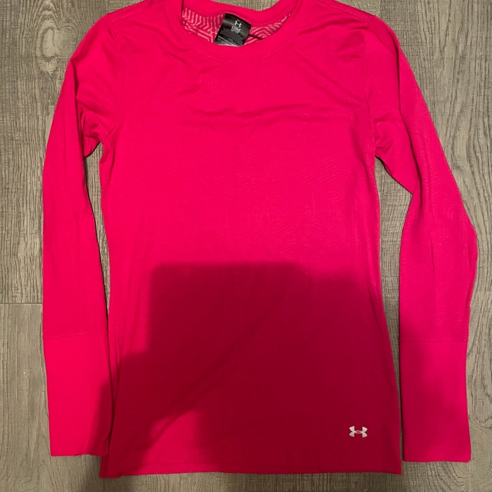 Sz M Under Armour Long Sleeve